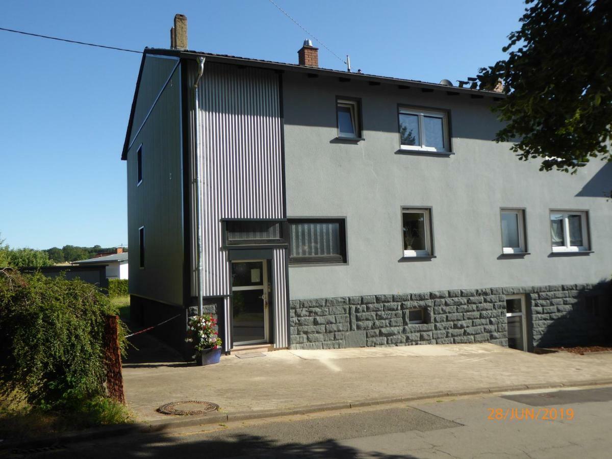 "Baerenhaus" Ferienwohnung Puttlingen Екстер'єр фото
